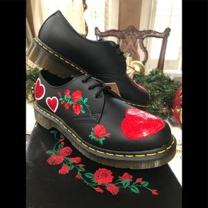 - New Dr Martens 1461  Hearts Core oxfords